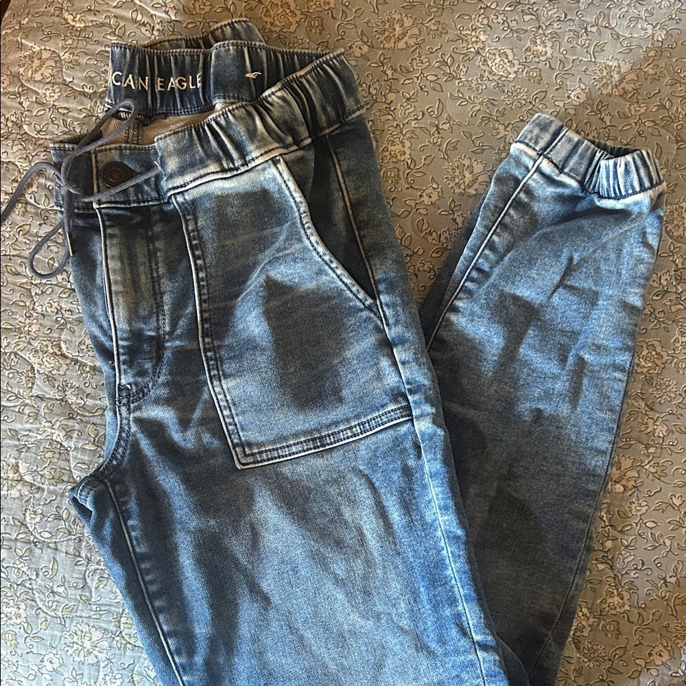 American Eagle Outfitters Women’s Blue Jeans
